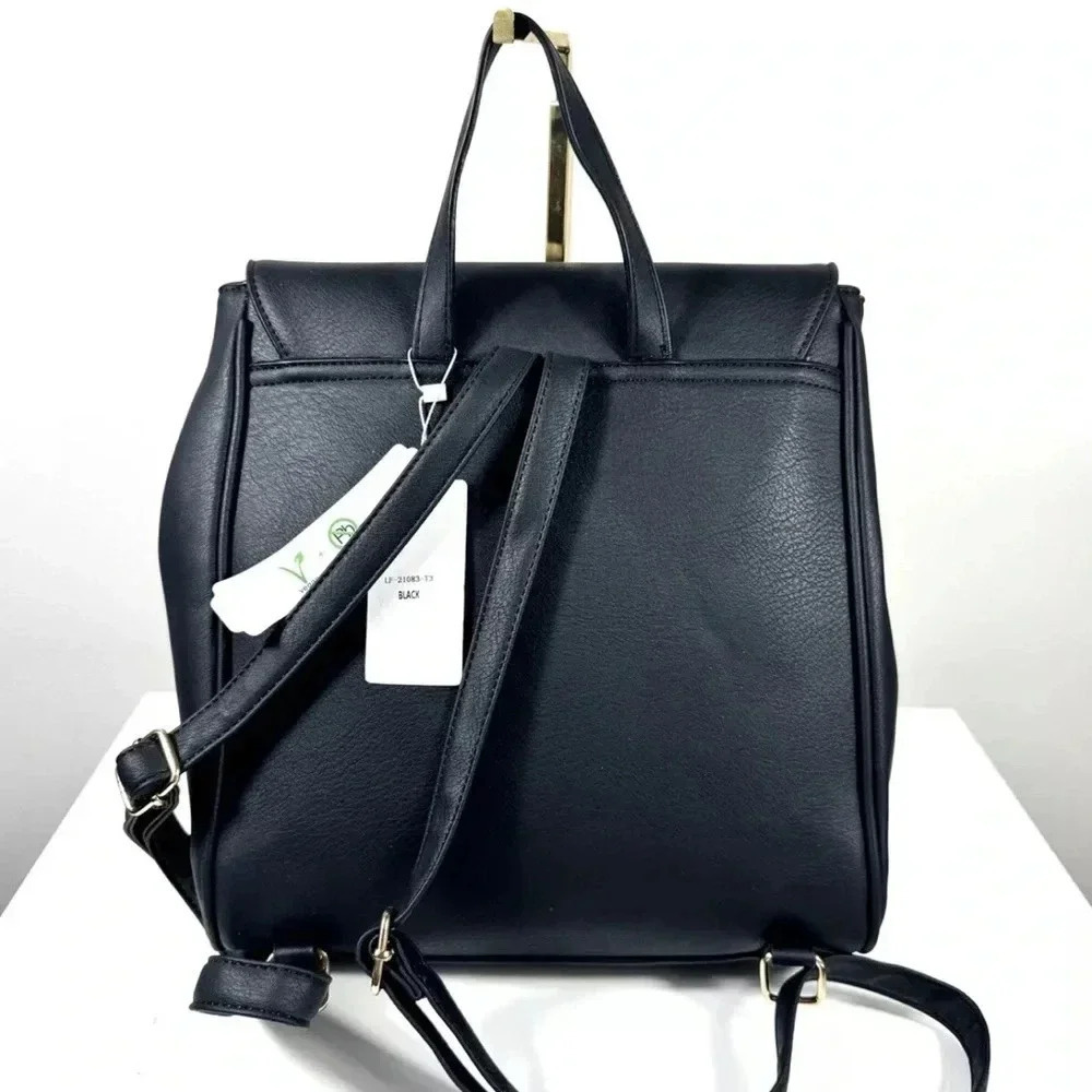 NWT Elegant Black PU Vegan Leather Backpack - Picture 3 of 4